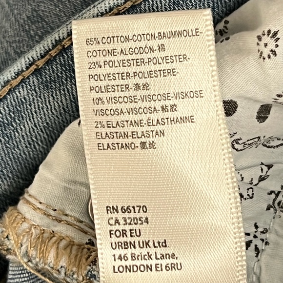 Free People Women's Light Wash Button Fly Bell Bottom Jeans Size 29 - Picture 6 of 7